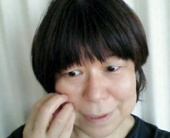 カラーリング中の頭皮の痛みかゆみの対処法