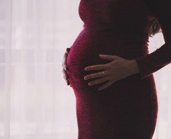 妊婦さんはカラーリングをしても大丈夫?ダメ?